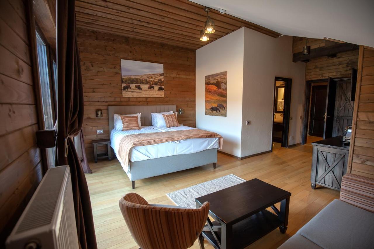 Maggie'S Ranch Otel Rîşnov Dış mekan fotoğraf