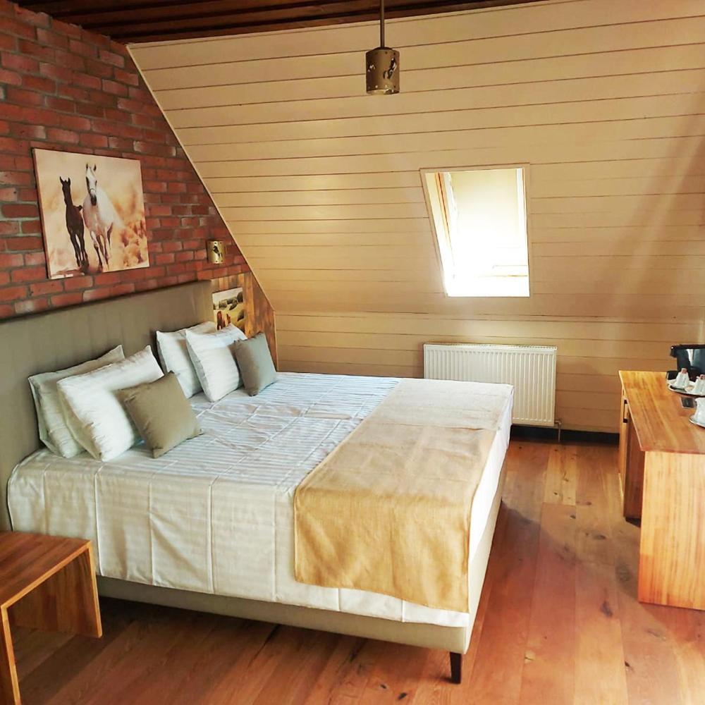 Maggie'S Ranch Otel Rîşnov Dış mekan fotoğraf