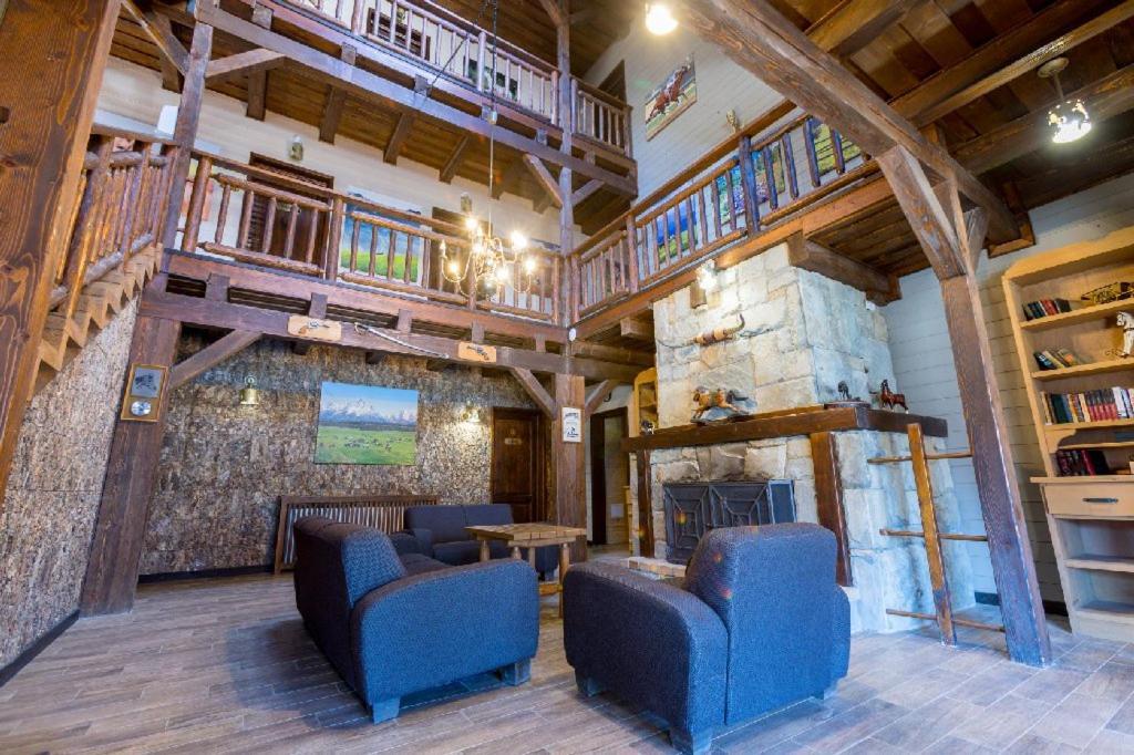 Maggie'S Ranch Otel Rîşnov Dış mekan fotoğraf