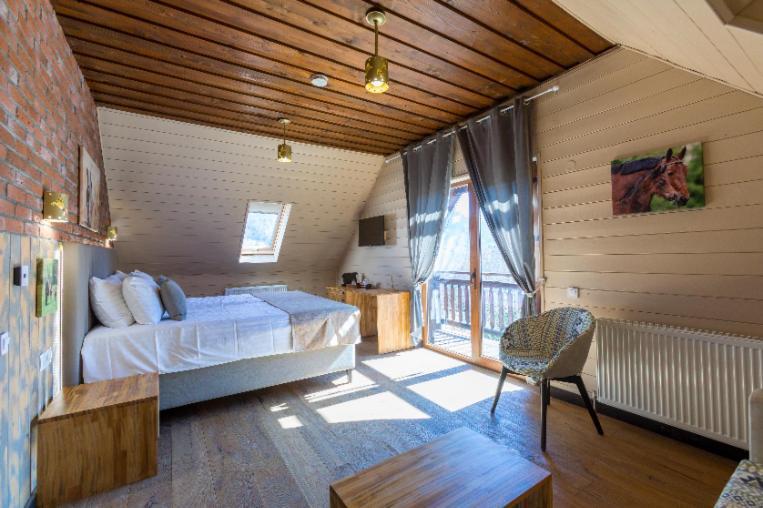 Maggie'S Ranch Otel Rîşnov Dış mekan fotoğraf