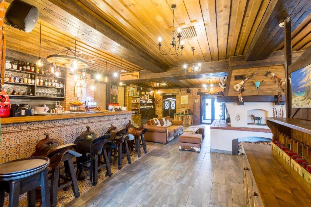 Maggie'S Ranch Otel Rîşnov Dış mekan fotoğraf